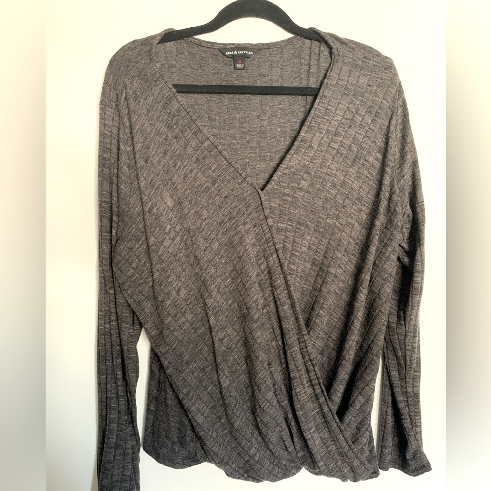 Rock and Rebel Open Front Knot Top Dark Grey Size Extra Large